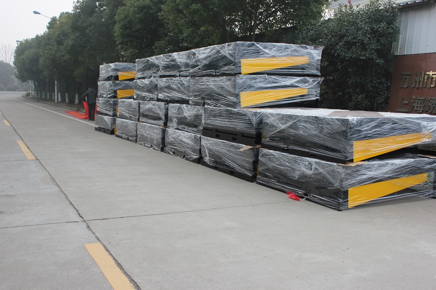 固定式卸货平台DCQ8-0.7